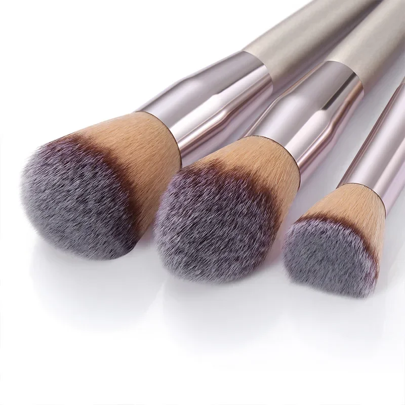 Soft Champagne Makeup Brushes for Women Cosmetic Foundation Powder Blush Eyeshadow Kabuki Blending Make Up Brush Beauty Tools