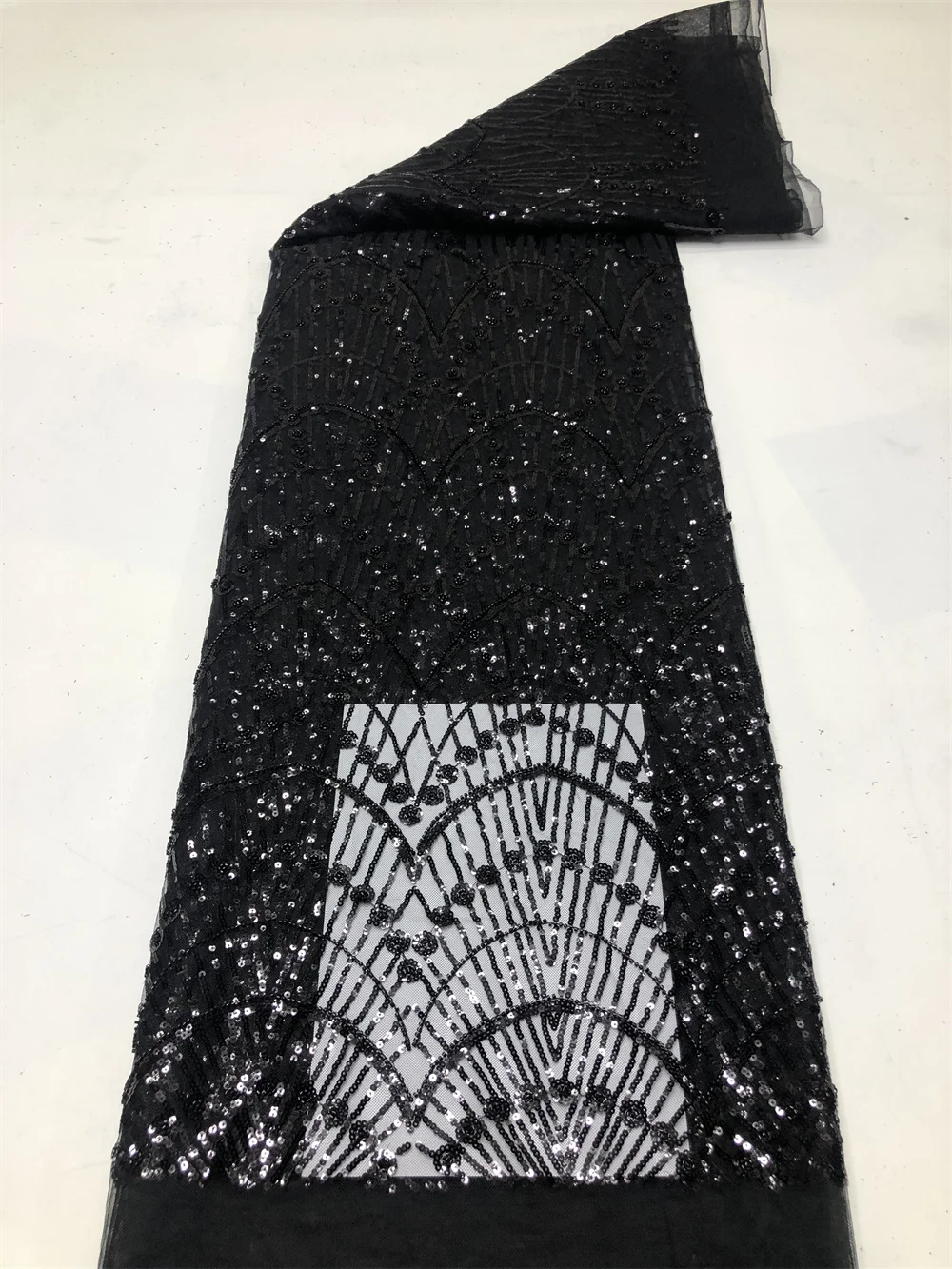 

2026 African Sequins Lace Fabric High Quality Embroidery French Flower Beads Nigerian Net Lace For Wedding Party Dress