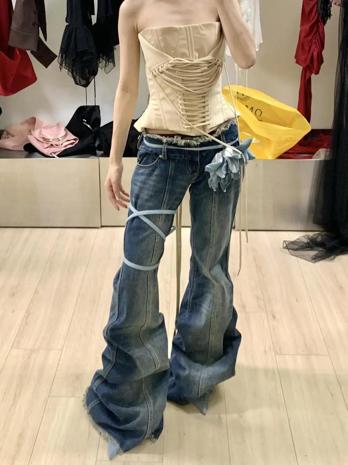 

2024 Spring Autumn Vintage Style Ruched Denim Flared Pants for Women Y2K Aesthetic Low Waist Slim Fit Bell Bottom Jeans Fashion