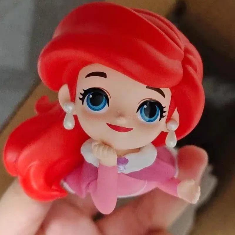 Figura de princesa de Disney para niña, juguete de dibujos animados, regalo de invierno cálido, Mini figura para fanáticos de Disney