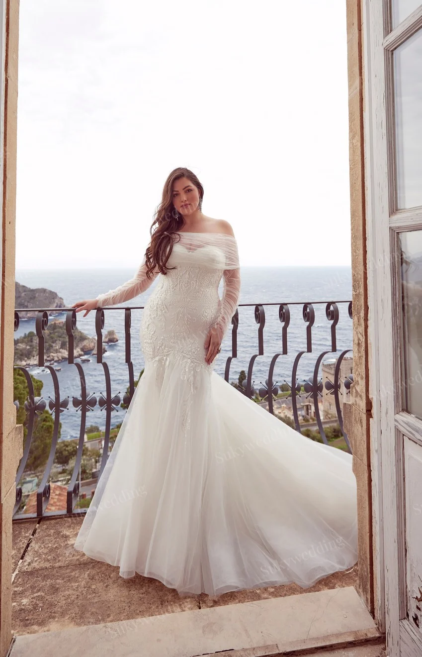 Eleganti abiti da sposa in pizzo a sirena taglie forti trasparenti manica lunga con scollo a V Backless Sweep Train abiti da sposa robe de mariée