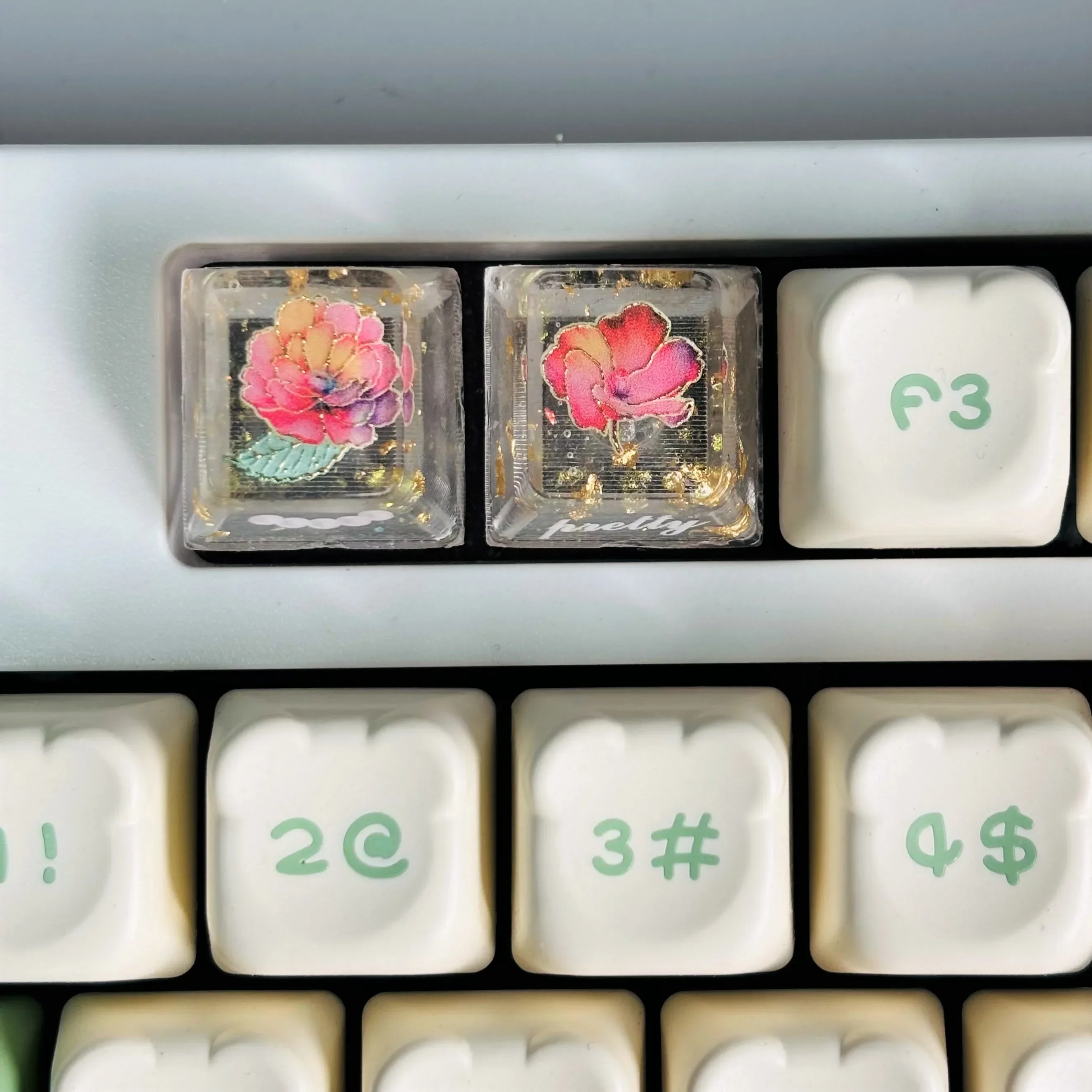 

| Broken gold peony keycap word shaft mechanical keyboard light transmission