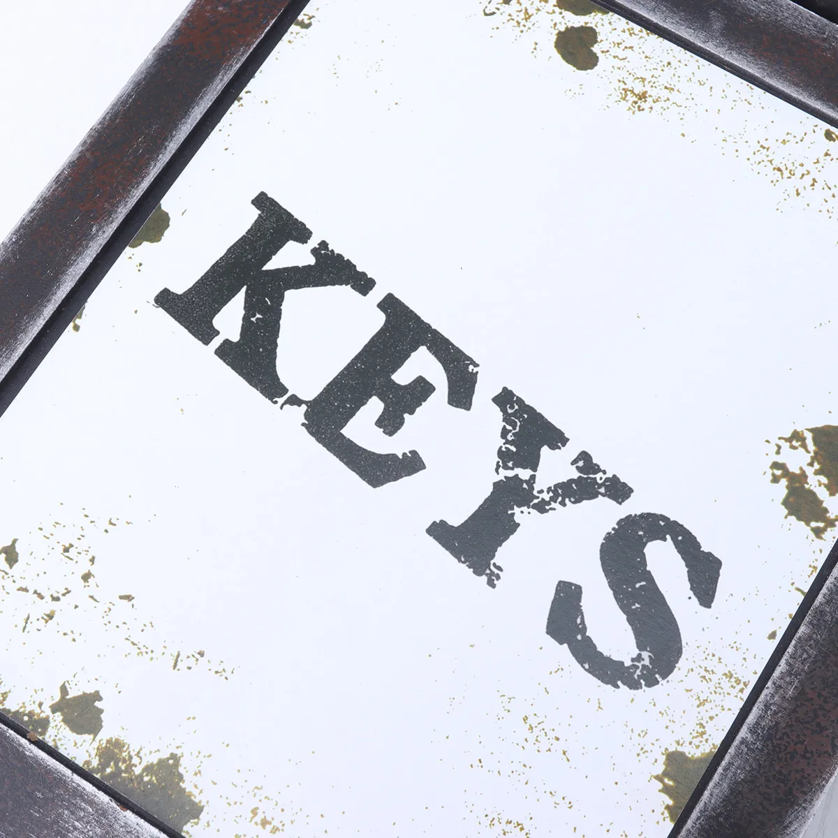 Wall Mounted Wooden Key Holder Retro Western Style Letter Printed Key Rack for Keys Jewelry Sunglasses Scarves Purses Home