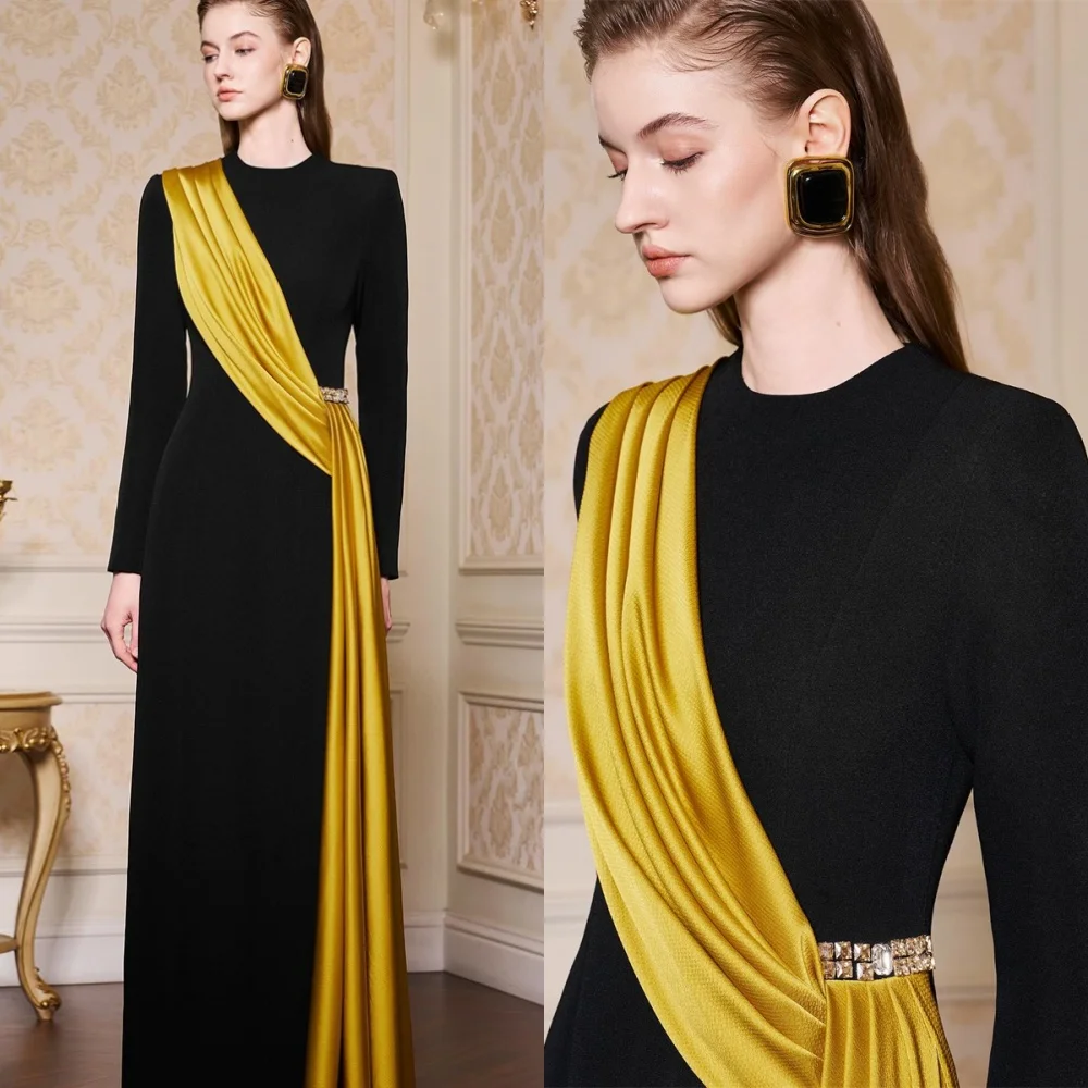 

Customized Classic Black Jersey Evening Dress Delicate Crew Neck Long Sleeves Zipper Back Contrast Color Special Occasion Gowns