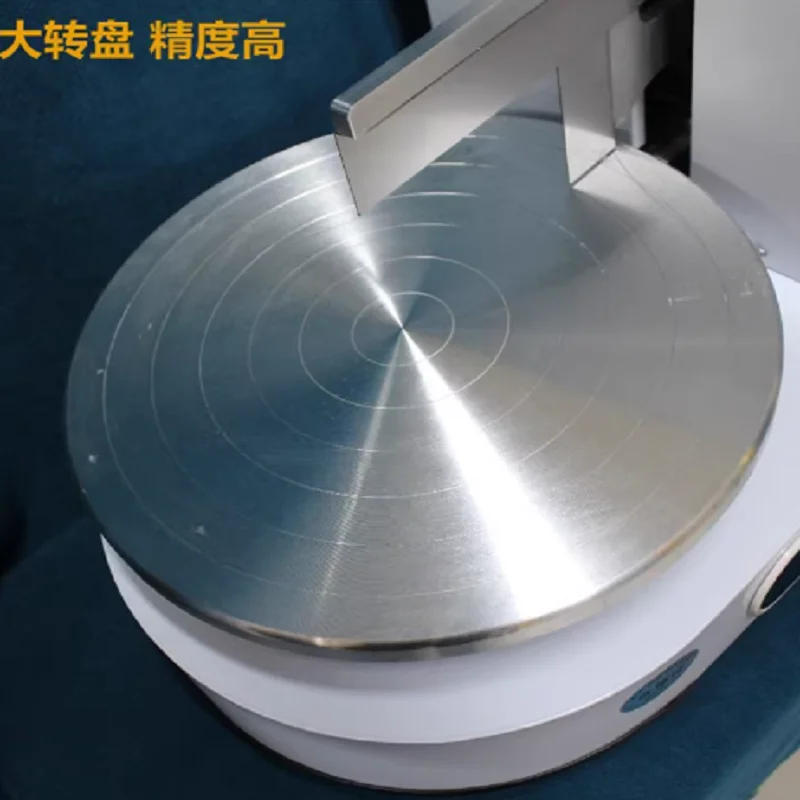 آلة توزيع كعكة الكريم الأوتوماتيكية آلة صنع كعكة عيد الميلاد آلة تزيين الكعك للتلميع