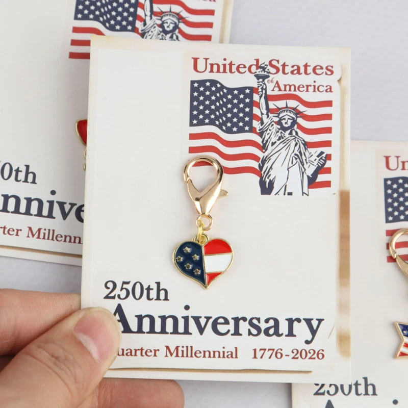 Juego de llaveros de la serie 2d United States 250 Anniversary Series, 4/8 piezas, tarjeta con la inscripción “Estados Unidos de América”, adecuado para regalar a familiares