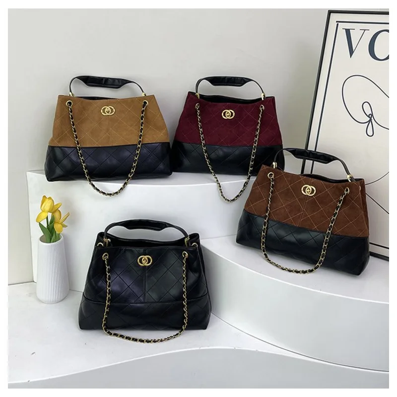 

Fashionable Women's Handbag Messenger Bag With Premium Leather Designed By Famous Designer Luxury Brand