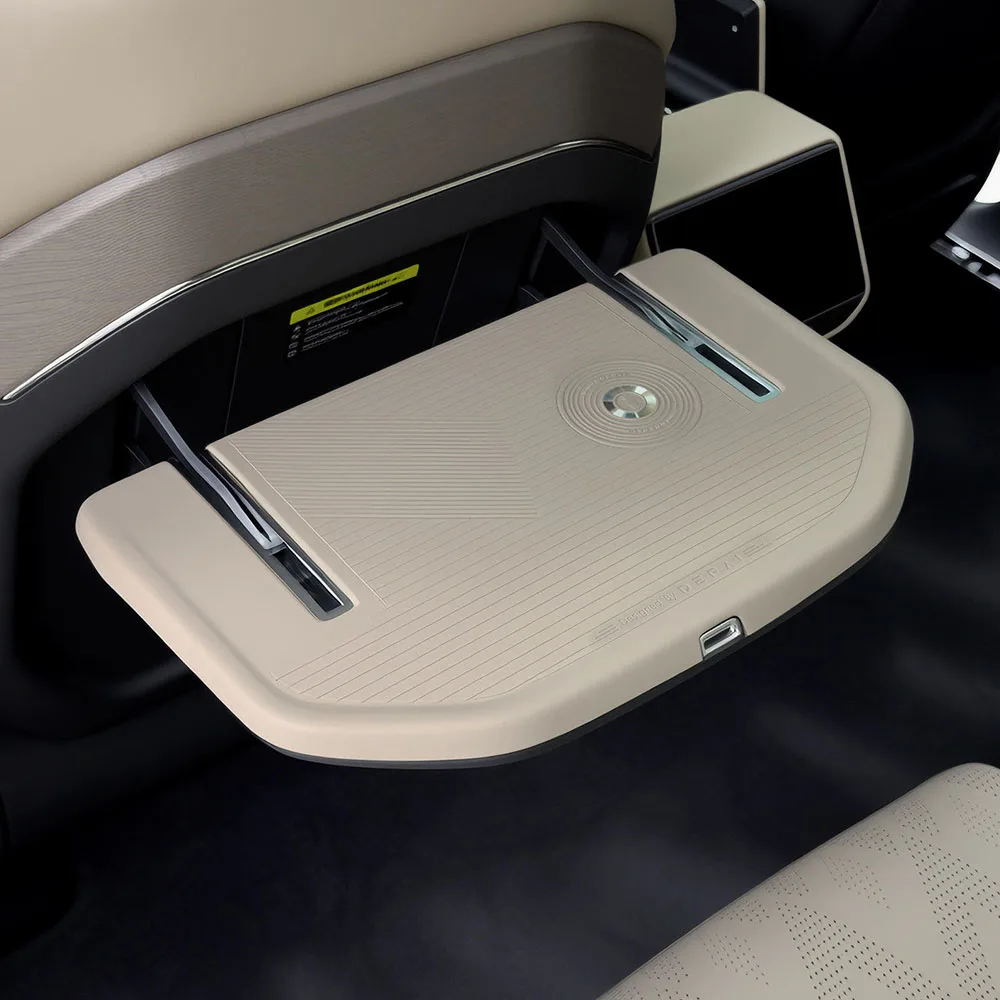 

For ZEEKR 8X 2026 Original Car Color Small Table Board Silicone Pad Automotive Supplies Scratch-resistant And Wear-resistant