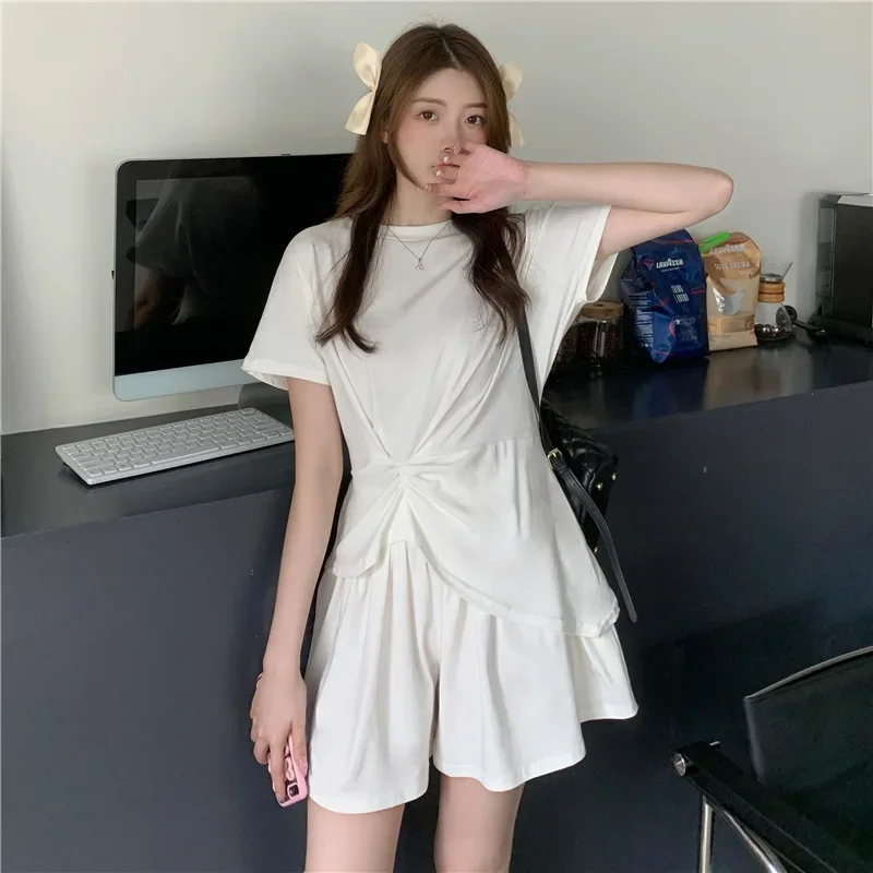 

New Women Irregular Tops and Shorts Skirt Two Piece Set Solid Colors O Neck T-shirts Sport Shorts Suits Casual Sprot Set Fashion