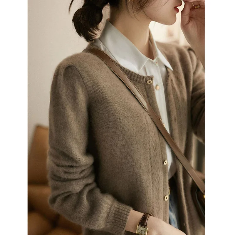 2022 New Pure Wool Cardigan Women Autumn and Winter Korean Edition Round neck SWEATER loose hollow SWEATER Short cashmere coat