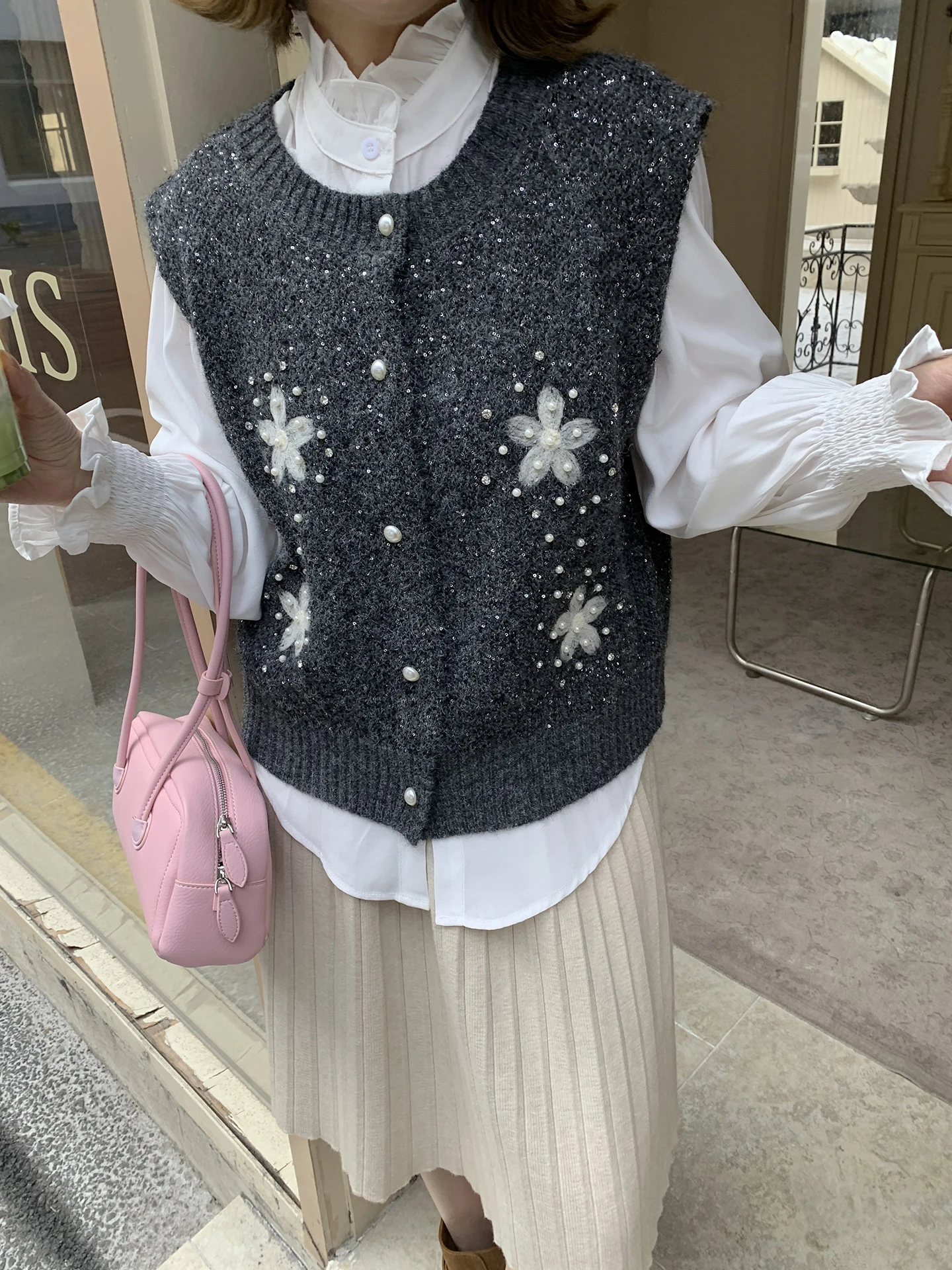 

Женский комплект XuanXuan из двух предметов: вязаный жилет с вышивкой и модный комплект с подплечниками для многослойного ношения