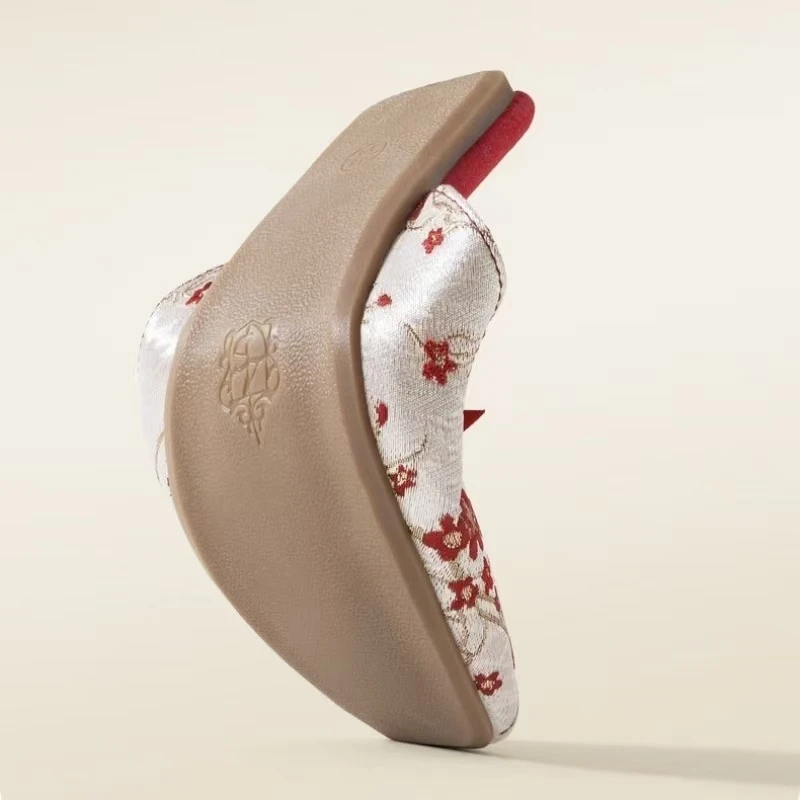 المرأة الحرير طباعة باوتو النعال المنزل المطاط وحيد أربعة مواسم عدم الانزلاق تنفس عالية الجودة العرقية نمط الطابق النعال #5