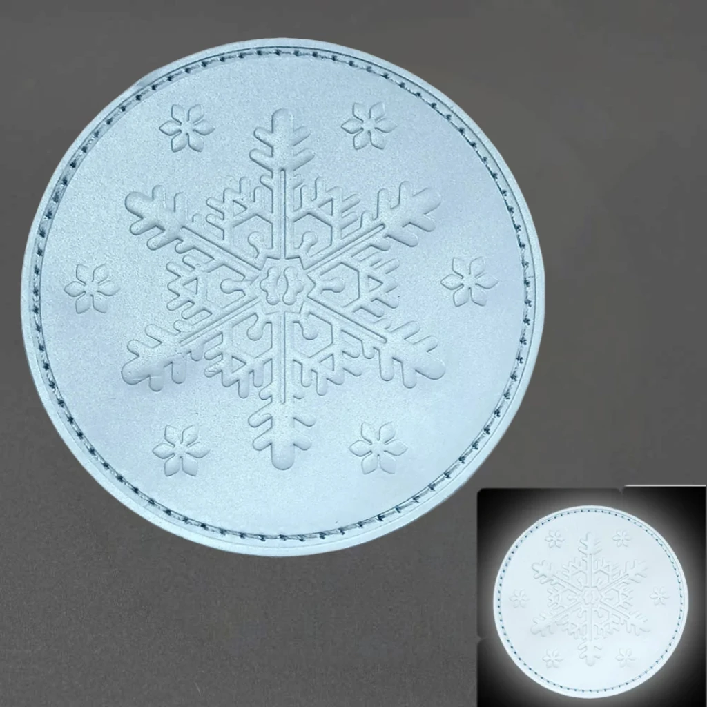 Parches tácticos reflectantes con velcro copos de nieve para ropa - imagen 5