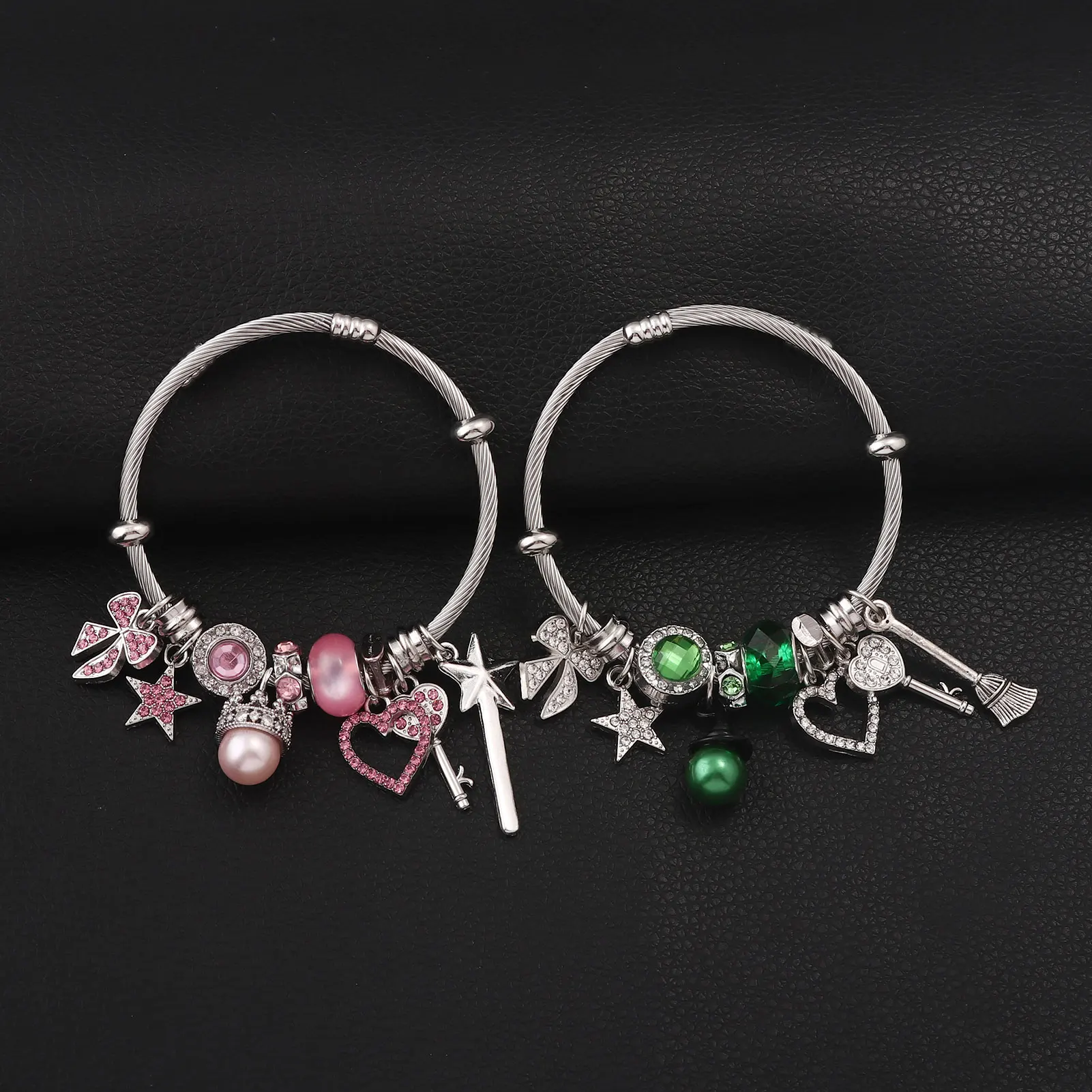 Film Wicked: For Good Musical Bracelet Green Witch Hat Pearl Pink Crown Pearl Pendant Friendship Gift Fashion Accessory Fan Gift