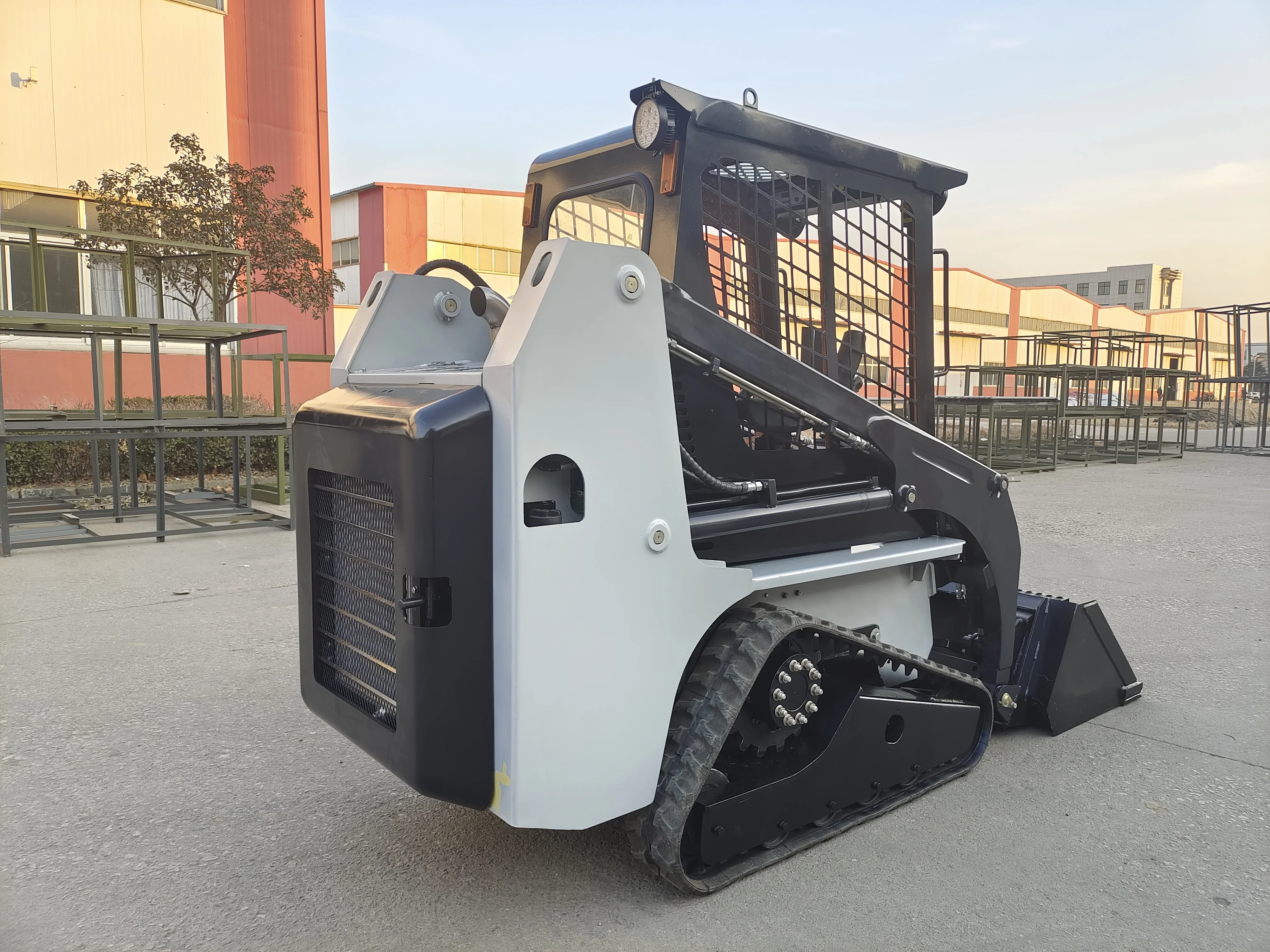 Afbeelding 5: Goedkope Mini Skid Steer Loader te koop, diesel aangedreven mini rupsbandlader met bak, crawlerlader