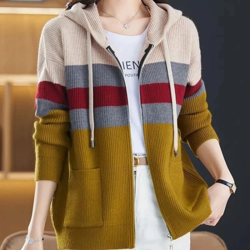 

Hooded Zipper Spring and Autumn Striped Knitted Cardigan New Fashion Color Matching Loose Sweater Top Jacket