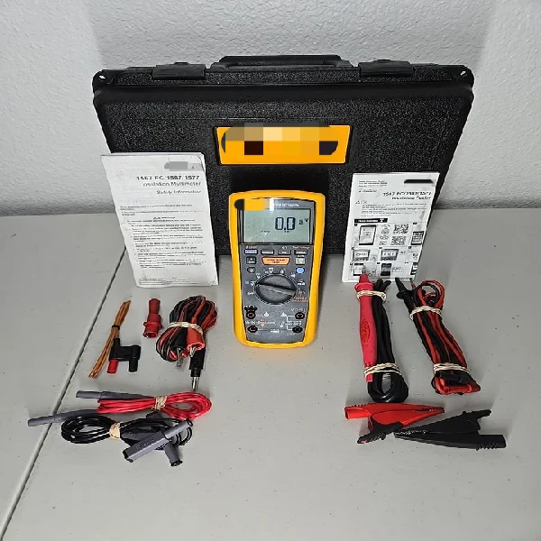 

1587 FC Digital Insulation Multimeter With Case, Leads ; Accessories