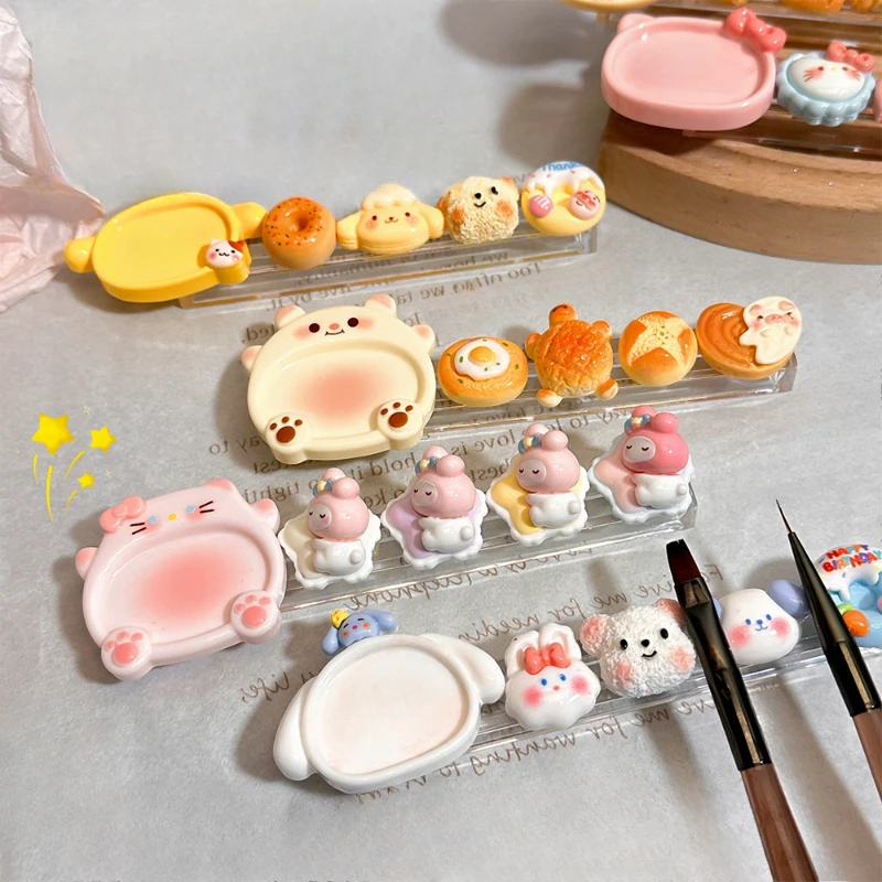 Cute Animal Acrylic Nail Art Pen Holder Long Strip Bread Multi Grid Pen Storage Rack Desktop Colored Painting Pen Showing Shelf