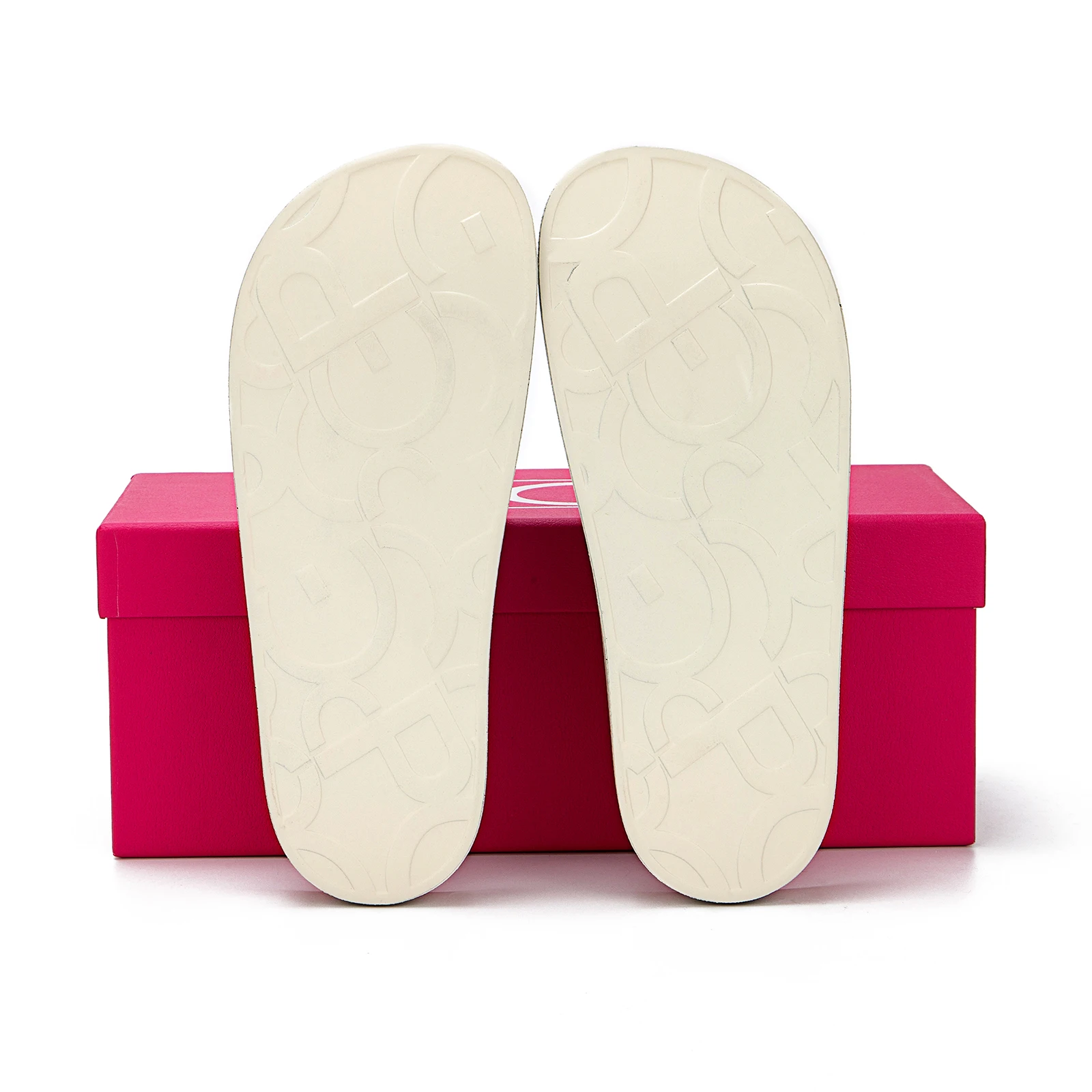 PG 2025 شباشب كاجوال للسيدات بتصميم عصري مطبوع عليها حروف شباشب عصرية عالية الجودة للارتداء اليومي