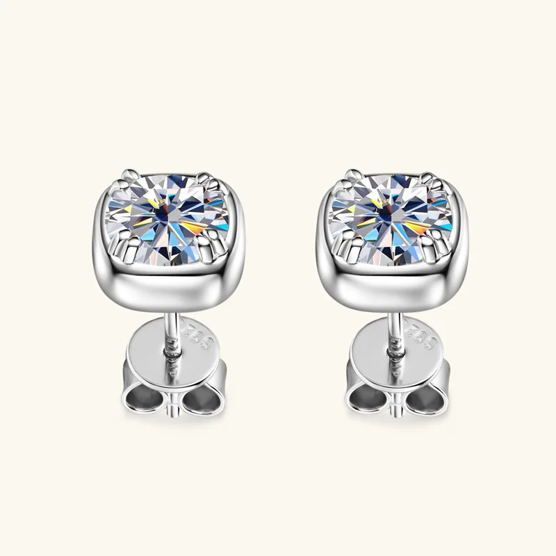 

Bague Ringen 925 Sterling Silver Women's Stud Earrings | 1CT Round Moissanite | 4-Prong Fashion Elegant Daily Wear