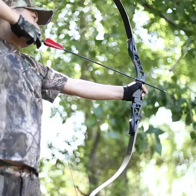 

64 inches 30-60lbs Aluminum Alloy Riser ILF Limb 190fps Hunting Recurve Bow Black Color Right Hand Hunting Bow