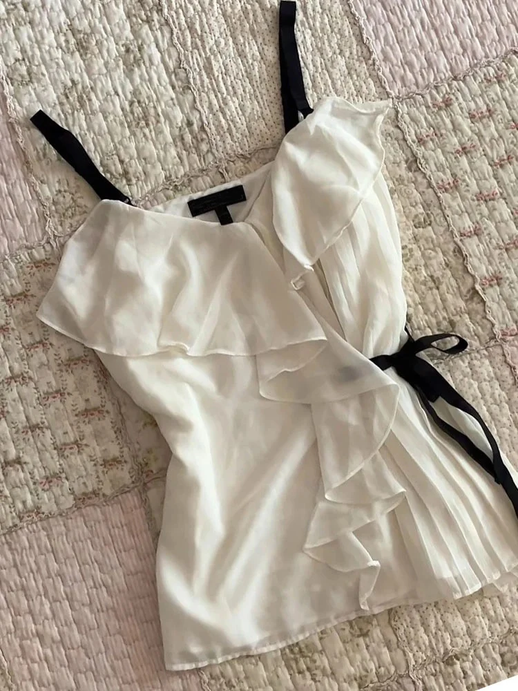 เสื้อครอปวินเทจสไตล์เซ็กซี่ Y2K ยุค 90 โชว์หลัง เสื้อพังก์หวานๆ สาวฮอต เสื้อกล้ามสไตล์ฮาราจูกุ เสื้อยืดเท่ๆ เสื้อกล้ามสไตล์อีโม