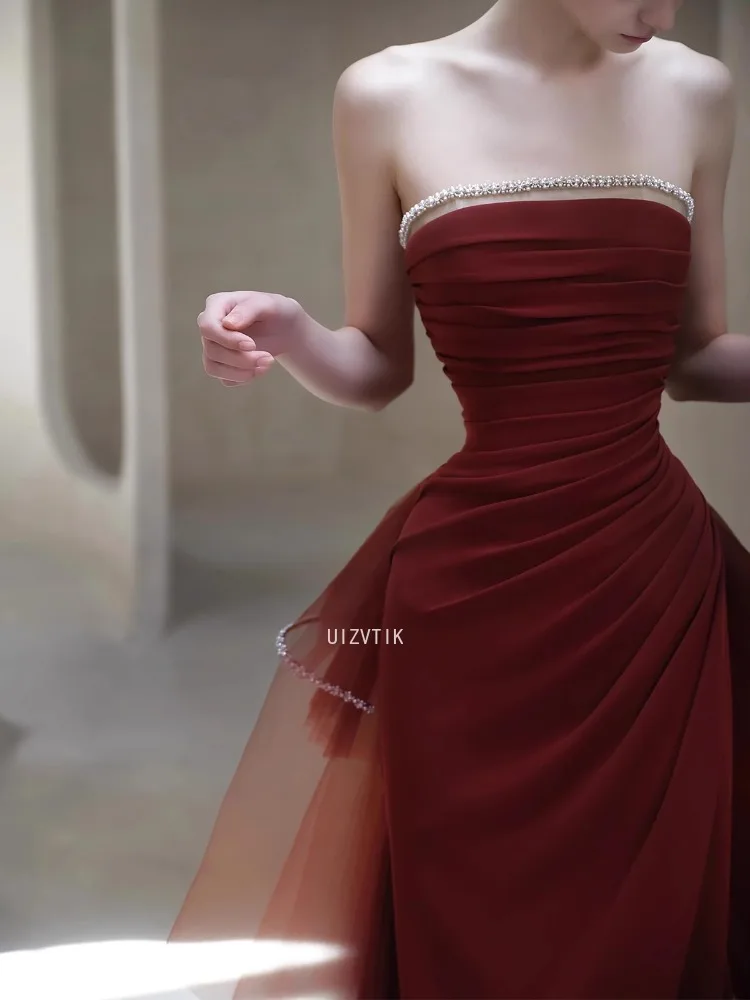 فساتين سهرة بدون حمالات باللون الأحمر الخمري للنساء حورية البحر الفاخرة الخفيفة مع ذيل تول لحفلات الزفاف فستان أنيق للمناسبات الرسمية