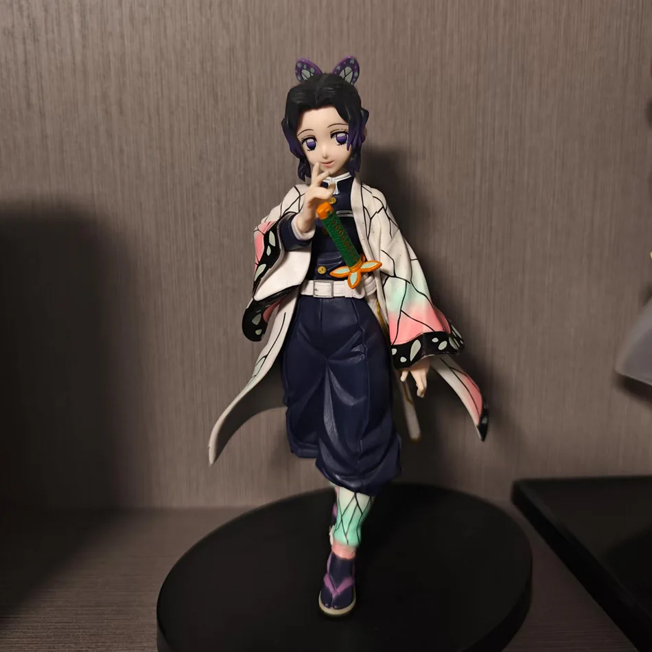 Gk Demon Slayer Actionfigur Kochou Shinobu Figur PVC 15cm Sammlerstück Anime Kimetsu No Yaiba Ornamente Modell Spielzeug für Geschenke