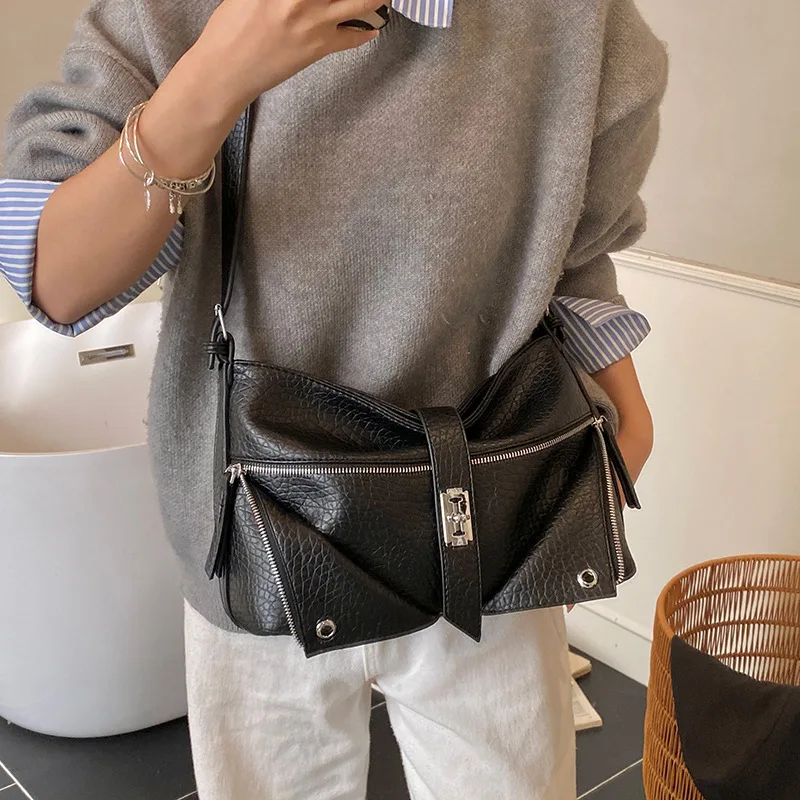 حقيبة تحت الإبط لخريف 2025، حقيبة يد عصرية للنساء، حقيبة كتف واسعة، محفظة بسيطة من اليوم إلى الليل، حقيبة حبال مزخرفة #3