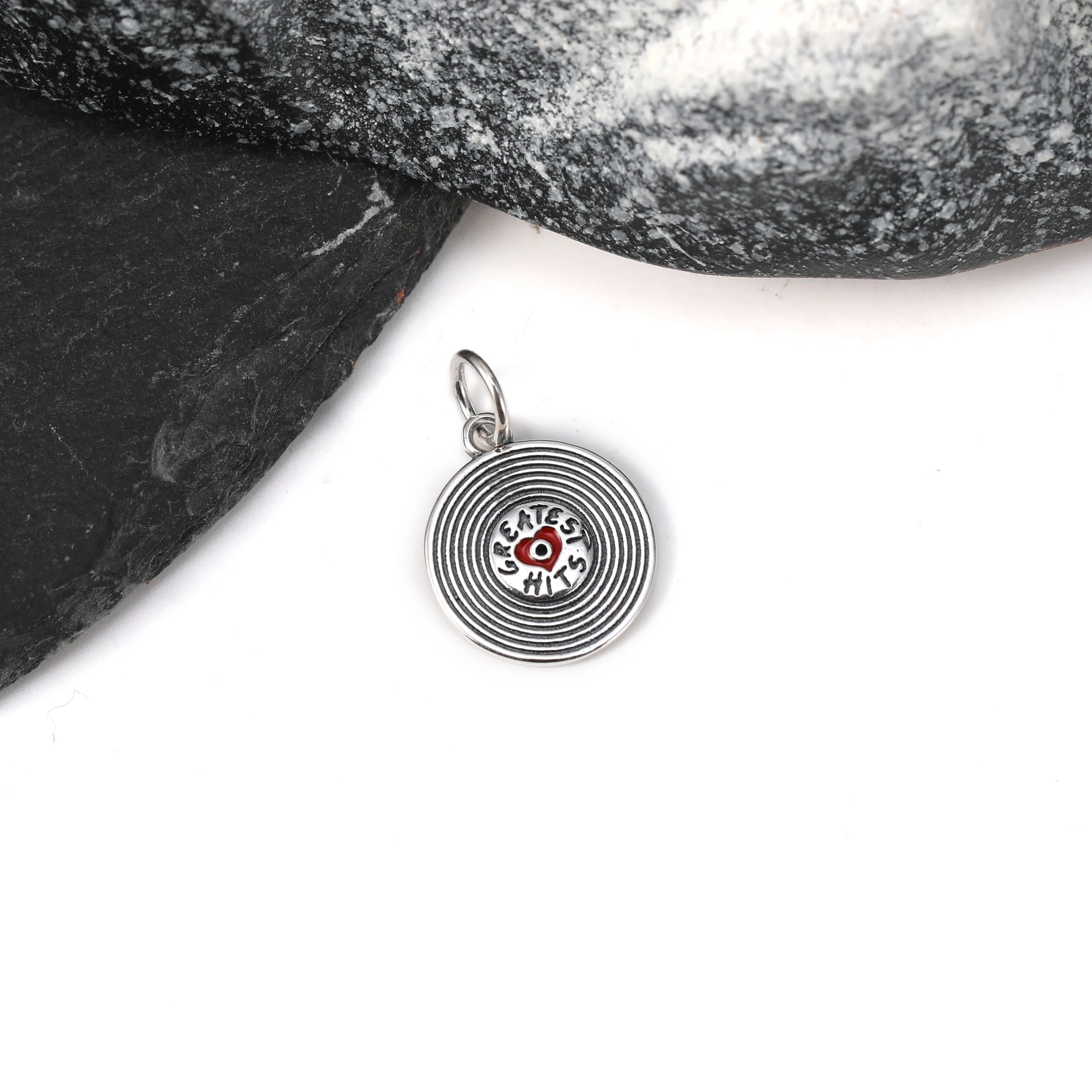 

DJ390 genuine 925 sterling silver fashionable and exquisite Enamel Chicken Rules accessory Selected album: Enamel Charm pendant