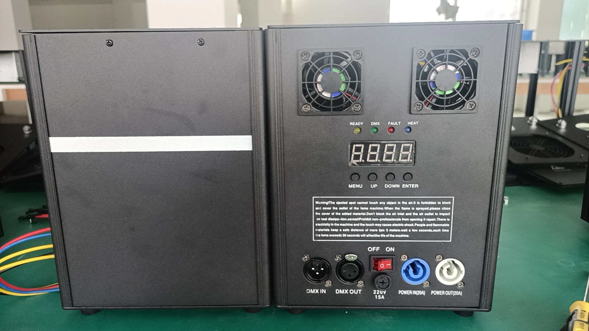 

Special Effect Machine with Wireless Remote Control-ZQ16016