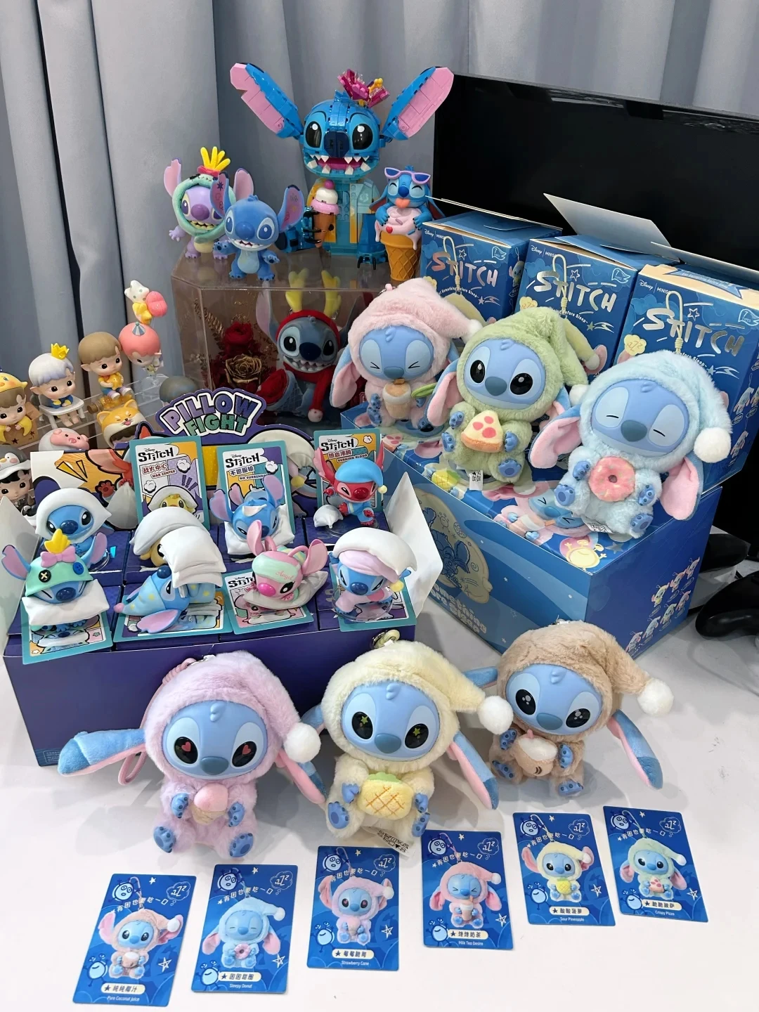 

Подушка с иглой и нитью Disney, серия для боя, слепая коробка, игрушка с персонажем мультфильма, милая модель иглы и нитки, аксессуары для кукол, ребенок