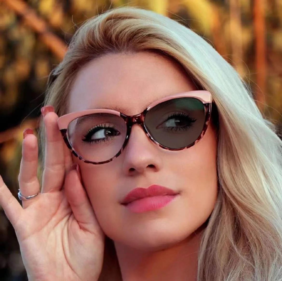 

Red Leopard Photochromic Myopia Glasses Women Cat Eye Resin Nearsighted Sunglasses With Diopter -0.25 -0.75 -1.25 -2.75 -6.0