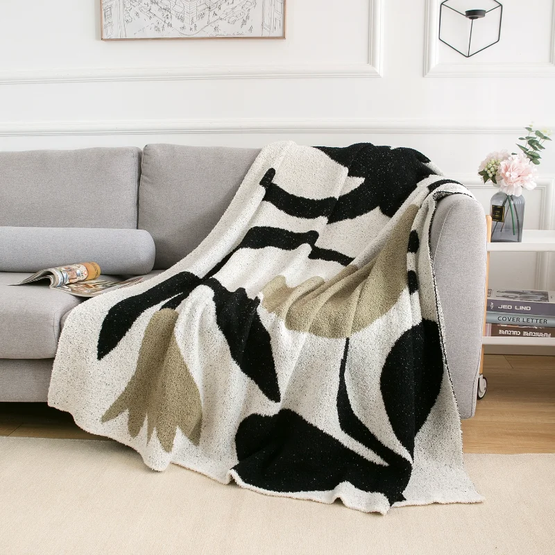 2025 Simple Half-edge Velvet Blanket Office Nap Blanket Spring and Summer Sofa Blanket Single Nap Blanket