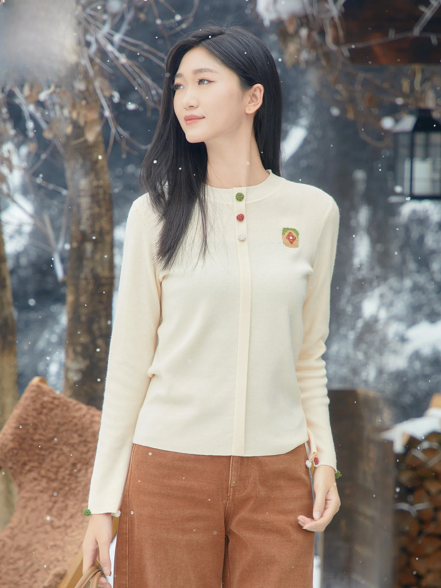 

Retro Style Hand-Hooked Short-Sleeve Sweater Pure Color Flared Neckline Contrast Color Design Winter Women's Knitted Top