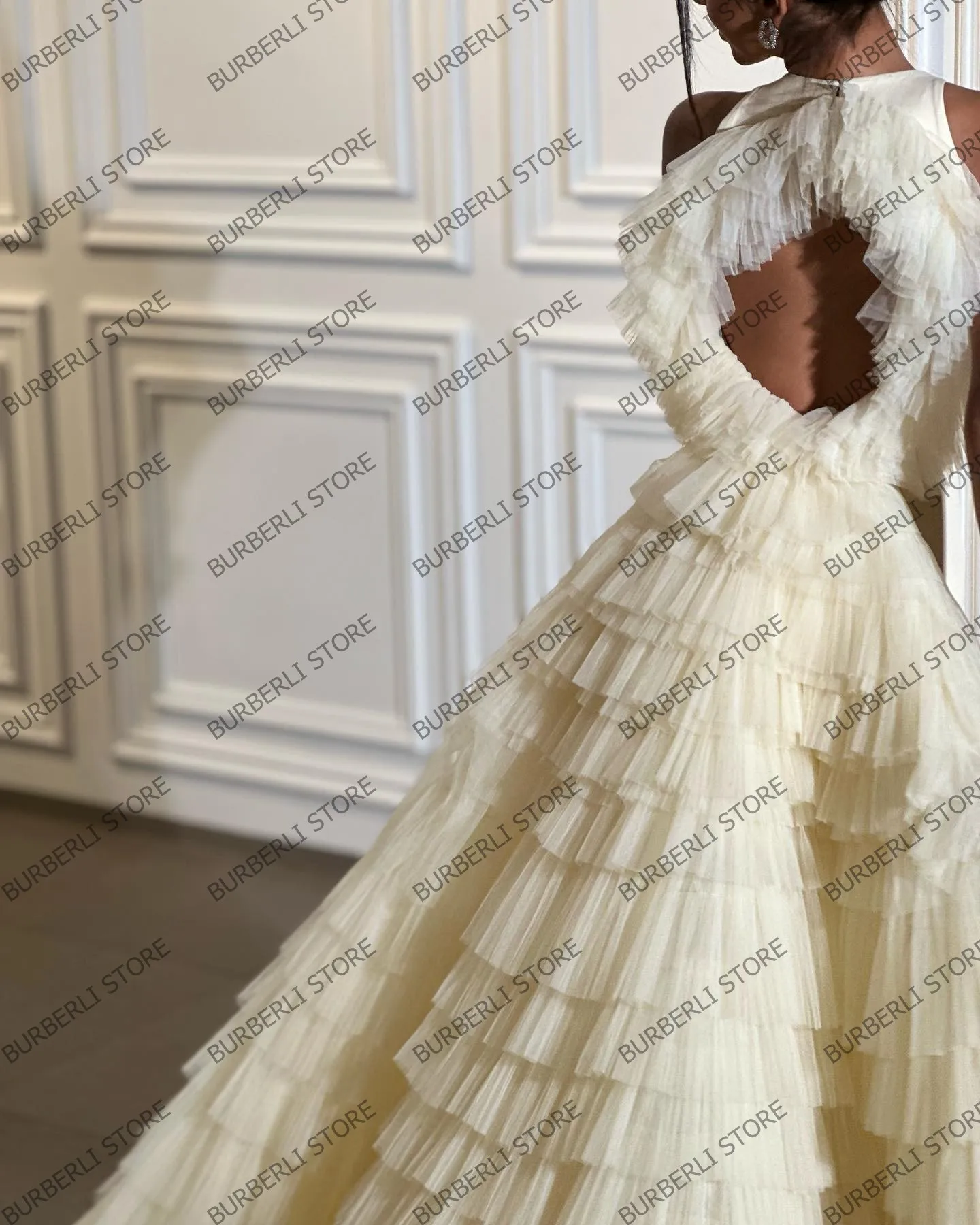 Abito da festa da ballo in rete con volant unici Abiti da sera a sirena in raso con scollo a O carino Abiti da spettacolo per celebrità senza maniche lunghi fino al pavimento