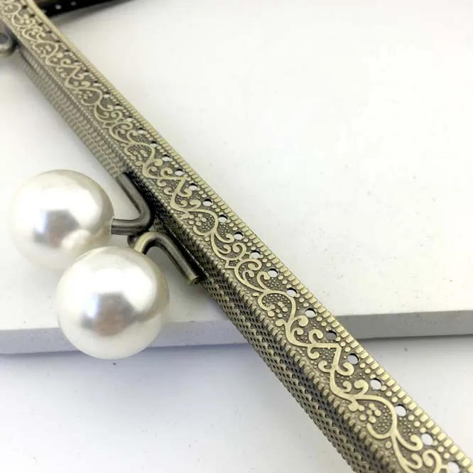 10pcs 20.5cm Big Candy Bead Metal Purse Frame Square Embossed Antique Bronze Lace Coin Purse Frame Kiss Clasp Accessory