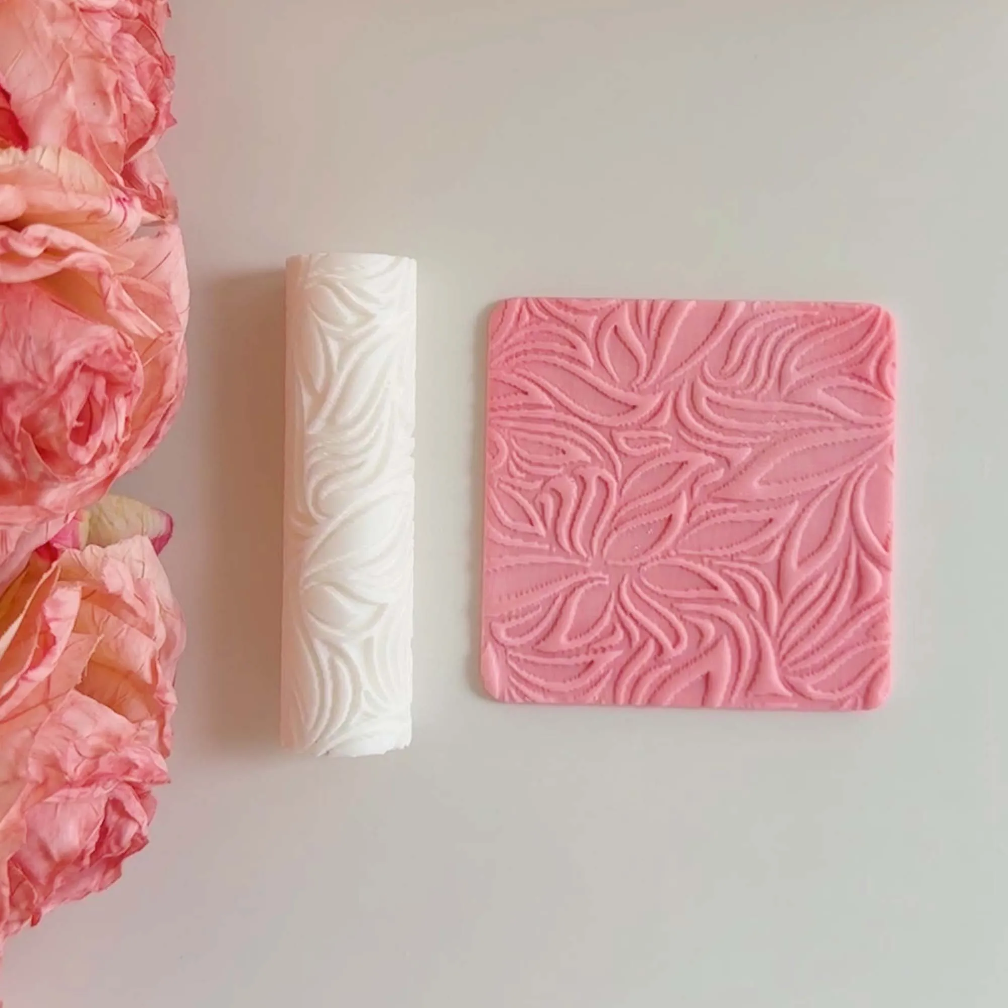 1Pc Flowers leaves artistic quality Soft Pottery Earring Polymer Clay Cutter Roller Texture Polymer Clay Seamless DIY Hand Tools