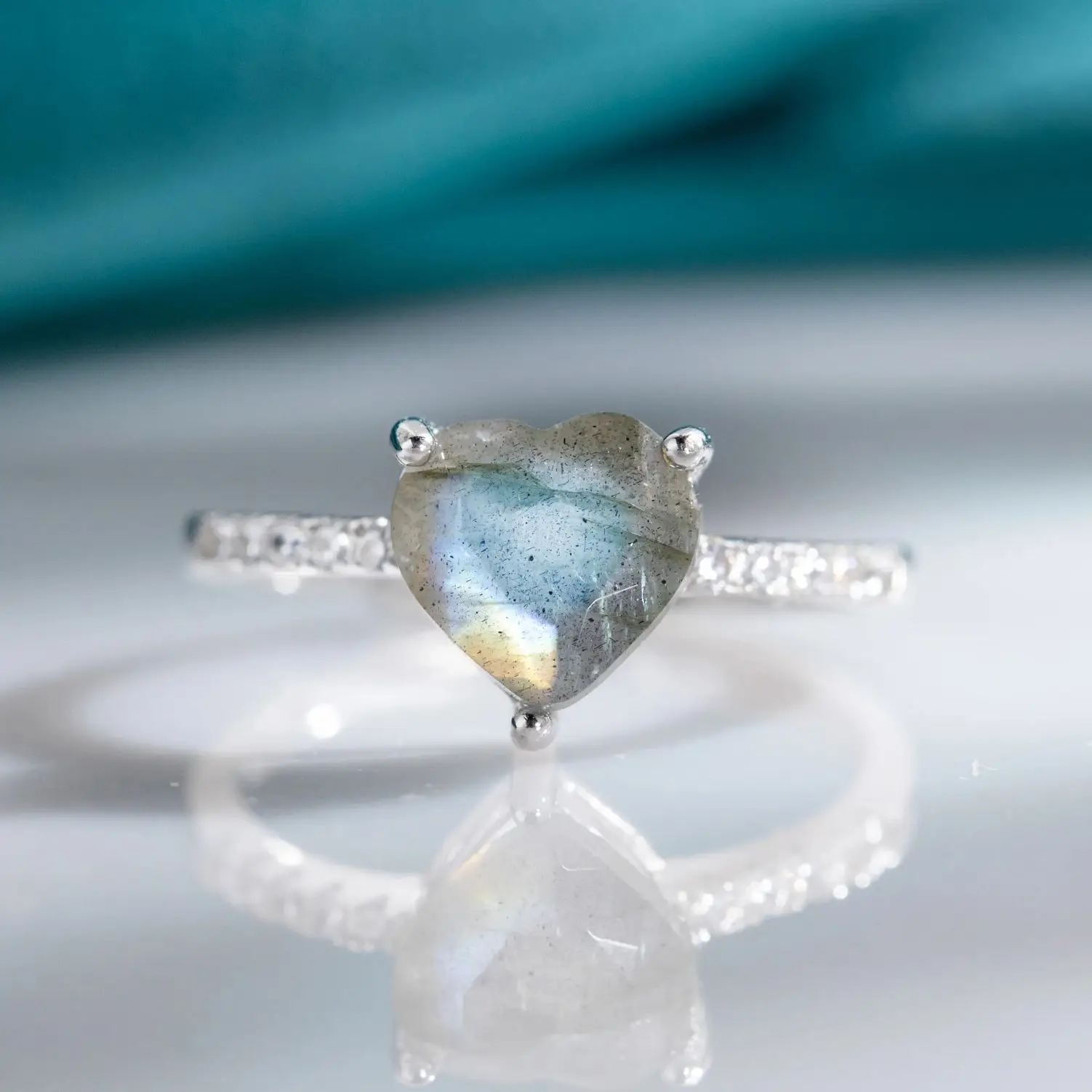 Antiker herzförmiger Labradorit-Ring für Cocktails, halbe Ewigkeit, verstellbare Ringe für Frauen, vergoldet, Jahrestag, Schmuck, Geschenke
