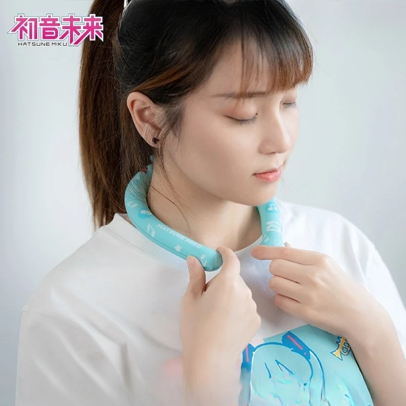 

Genuine Kawaii Hatsune Miku anime rechargeable recycling cooling ice circle cute miku peripheral styling ice circle holiday gift