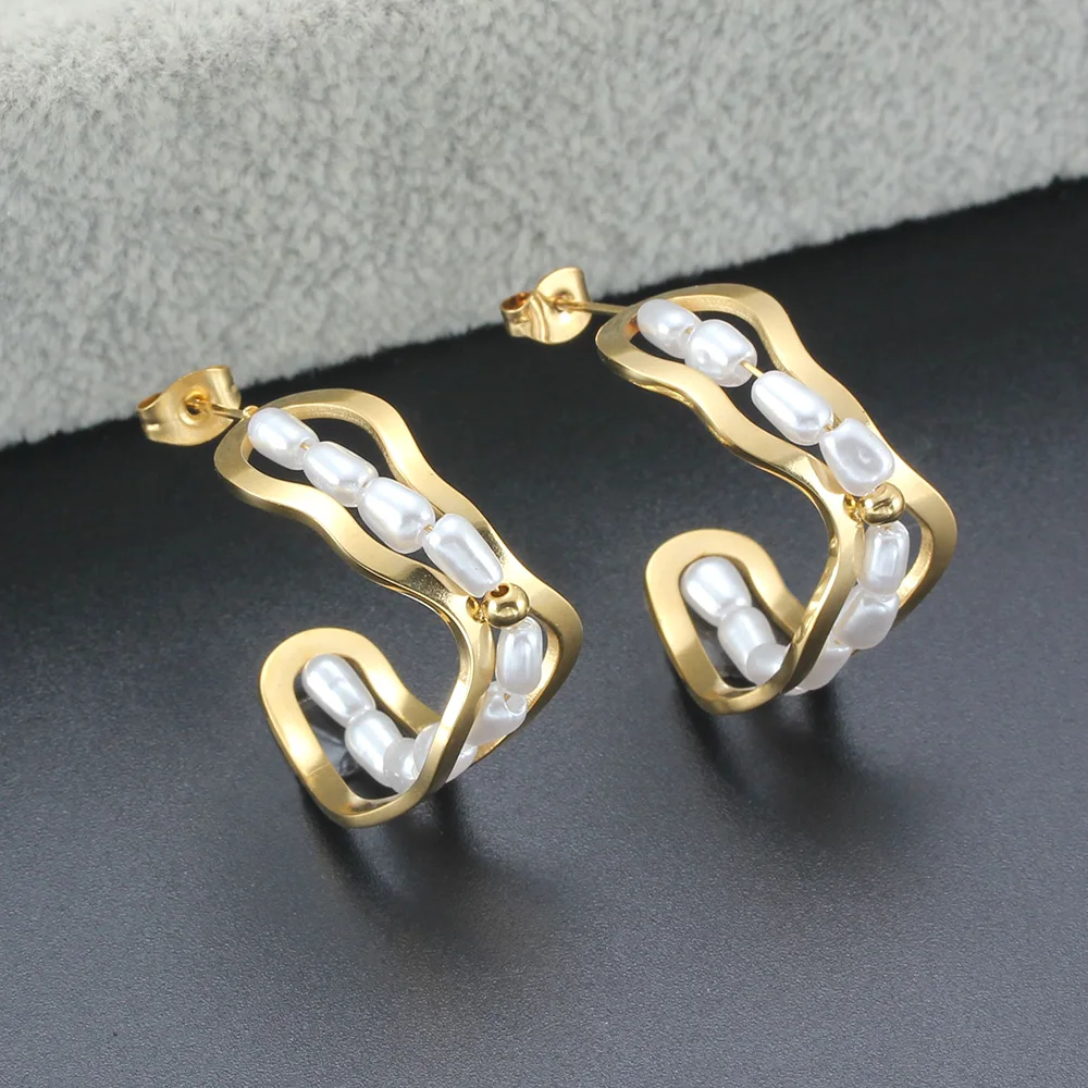 

Gold Color Stainless Steel Pearl Stud Earrings For Women Charm Brincos Luxury Designer Ear Jewelry Fashion Wedding Gift