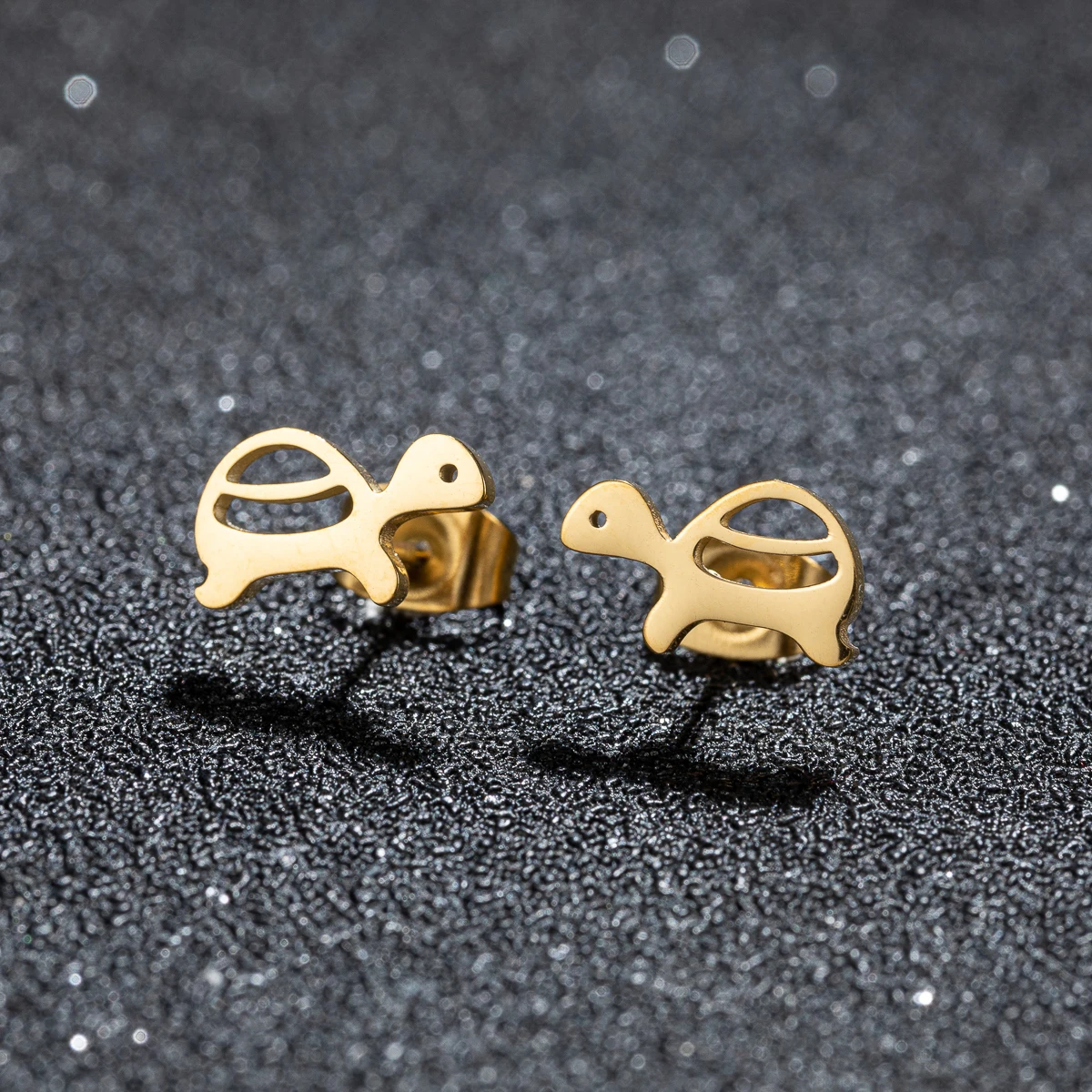 Tiny Stainless Steel Turtles Earrings Women Cute Animal Jewelry Minimalist Tortoise Shape Ear Studs Piercing Pendientes 2024