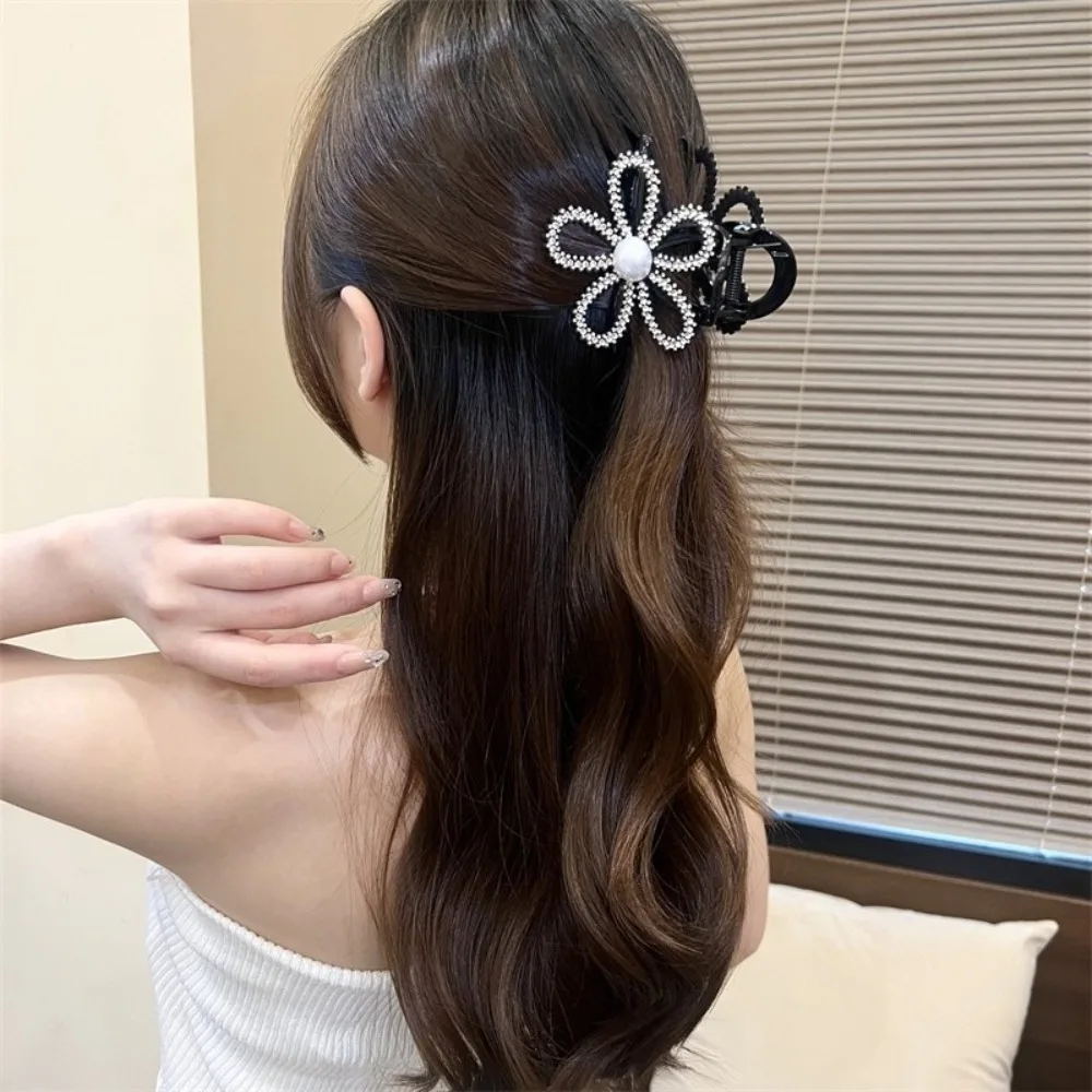 Exquisite Diamond Hollow Flower Hair Clip Hair Clamps Shark Clip Korean Fashion Hair Clip Hair Claw Gorgeous