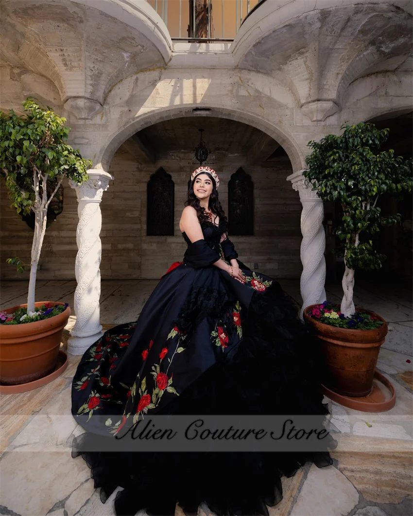 Exquisite Mexican Black Qinceanera Dress Satin Embroidery Ruffles Tiered Crystals Princess Vestidos Ball Gown Customized 