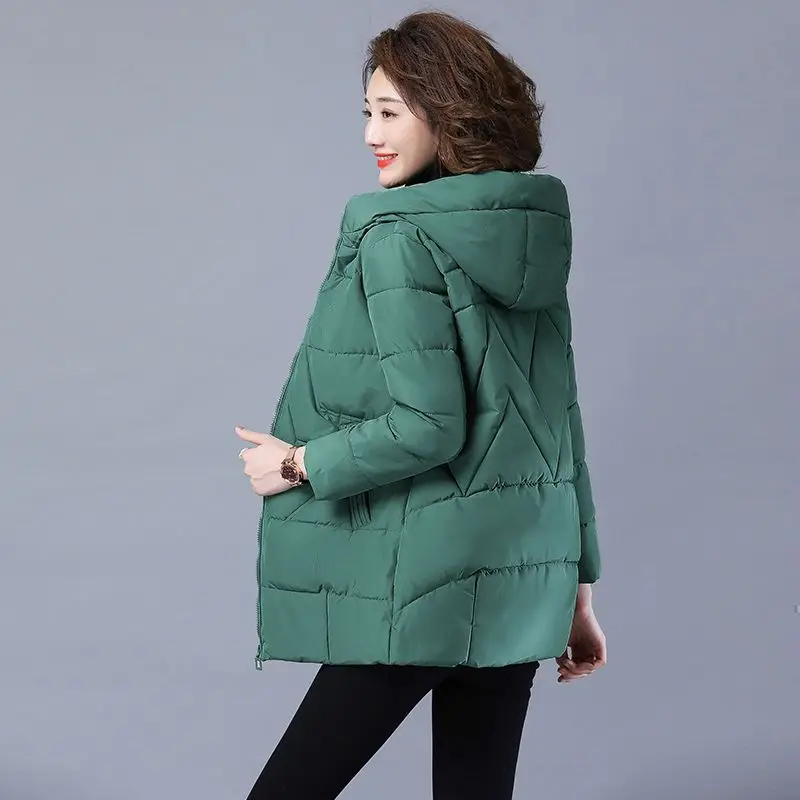 Abrigo de algodón 2025 chaquetas de invierno de longitud media para mujer Parkas elegantes para madre chaqueta acolchada chaqueta acolchada gruesa Vintage