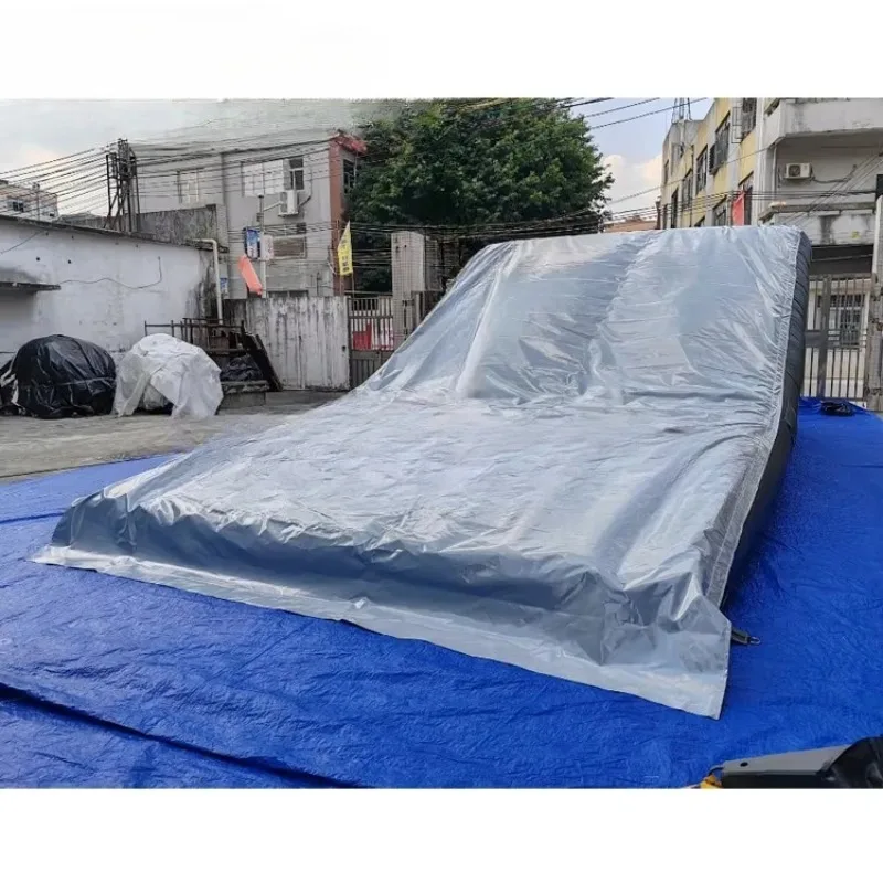 Newly designed slope mountain bike landing safety airbag inflatable ski slope landing