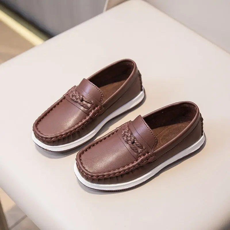 

Повседневная обувь без шнуровки для мальчиков, детские кожаные кроссовки в британском стиле, весна-осень, Новое поступление, удобная одежда для больших детей
