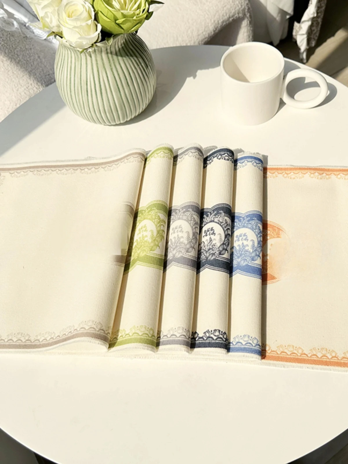 

Nordic Linen Placemat Waterproof Coffee Coaster Kitchen Mat Countertop Fabric Dinner Plate Logo Tablecloth mesa plegable مكاتب