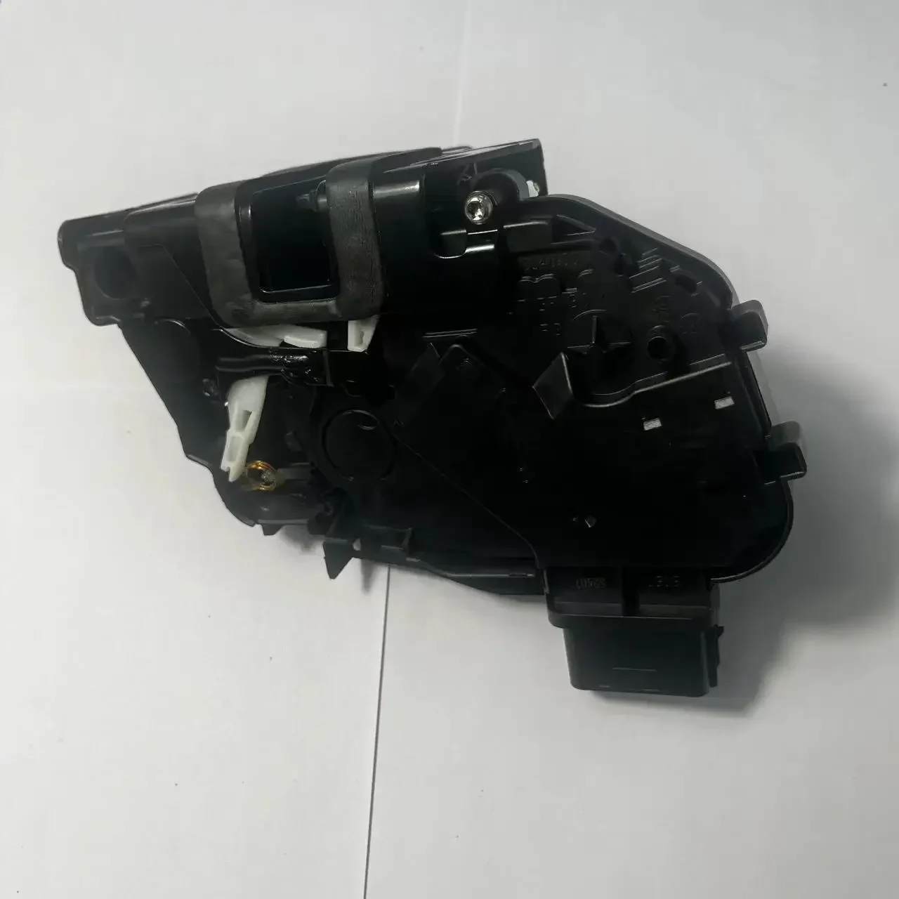 ضمان الجودة قطع غيار السيارات باب السيارة قفل بمزلاج قفل الباب المحرك