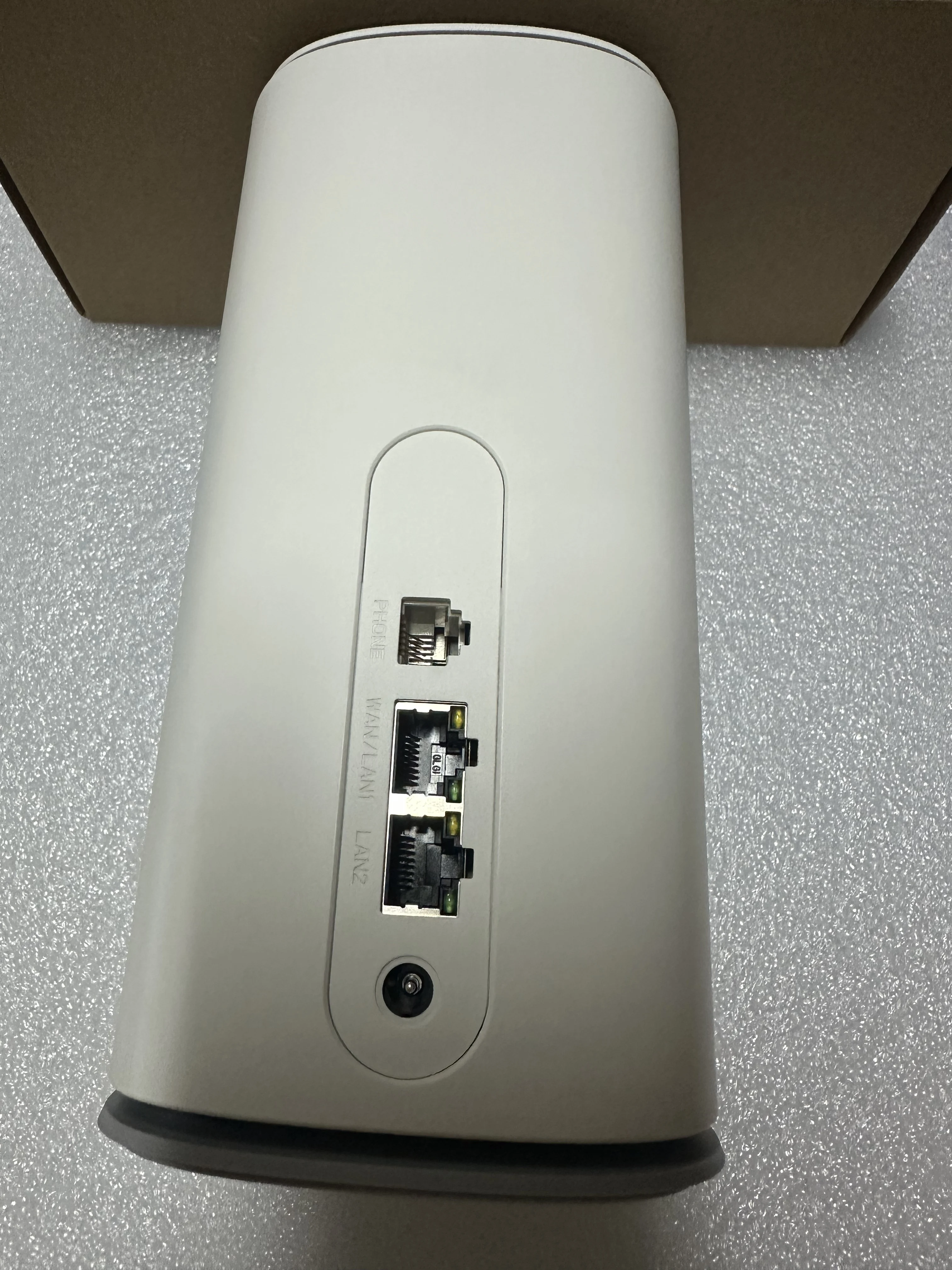 MC888 Ultra 5G CPE Modem WiFi 6 AX6000 RJ45 2.5GE N78 nanoSIM (99% novo logotipo Vodafone)